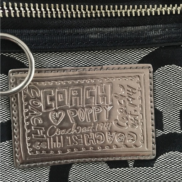 Coach Authentic Grey Tote Handbag Purple Interior Medium Size Handbag​​ - Picture 2 of 12